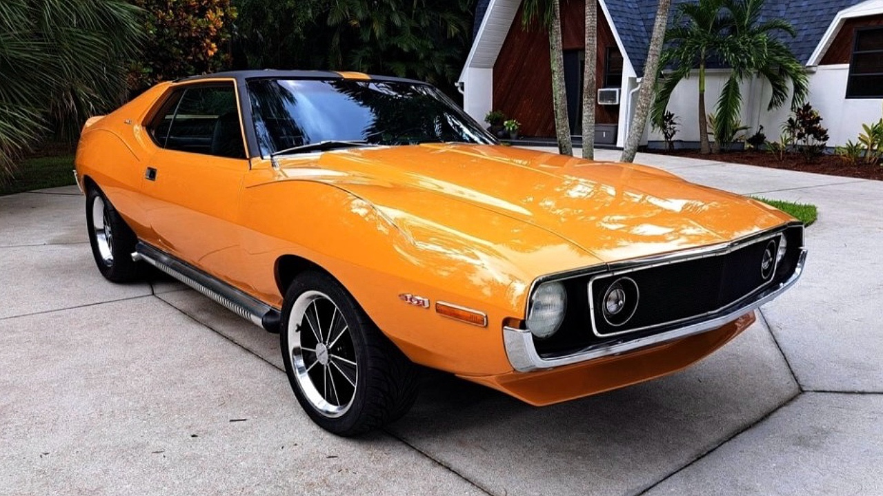 1971 AMC Javelin AMX orange