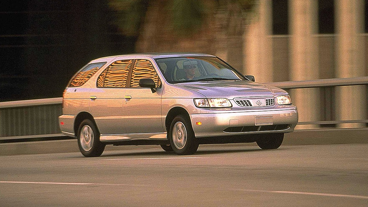 15 Electric Cars That Flopped Hard