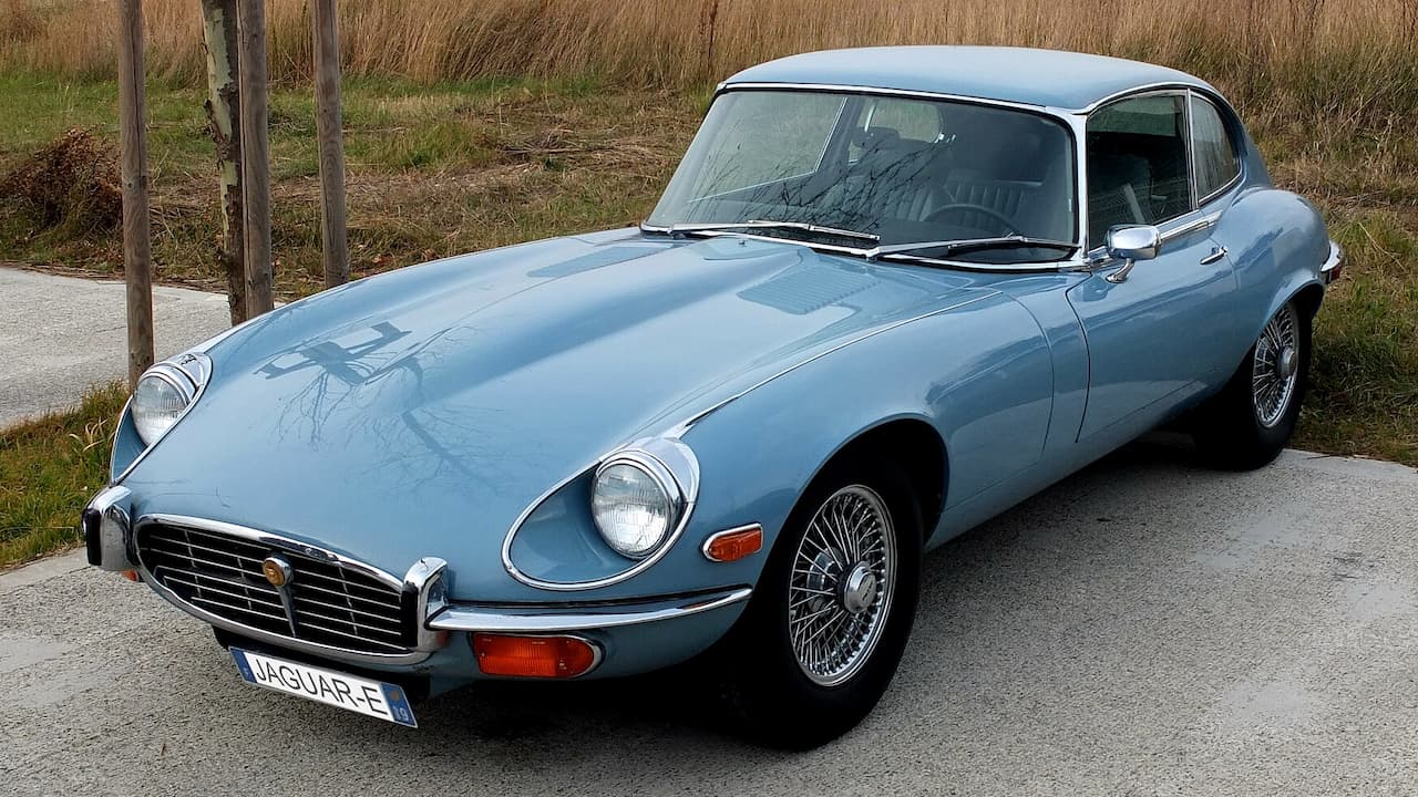 15 Most Stunning Cars From The 1960s