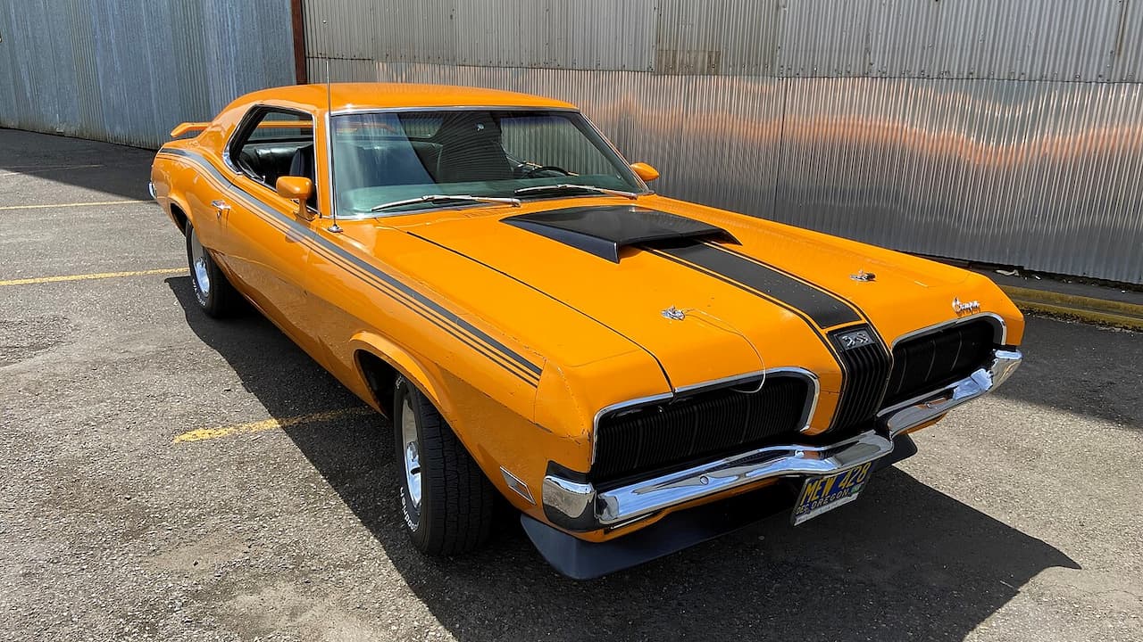 9 Muscle Cars That Handle Better Than Expected