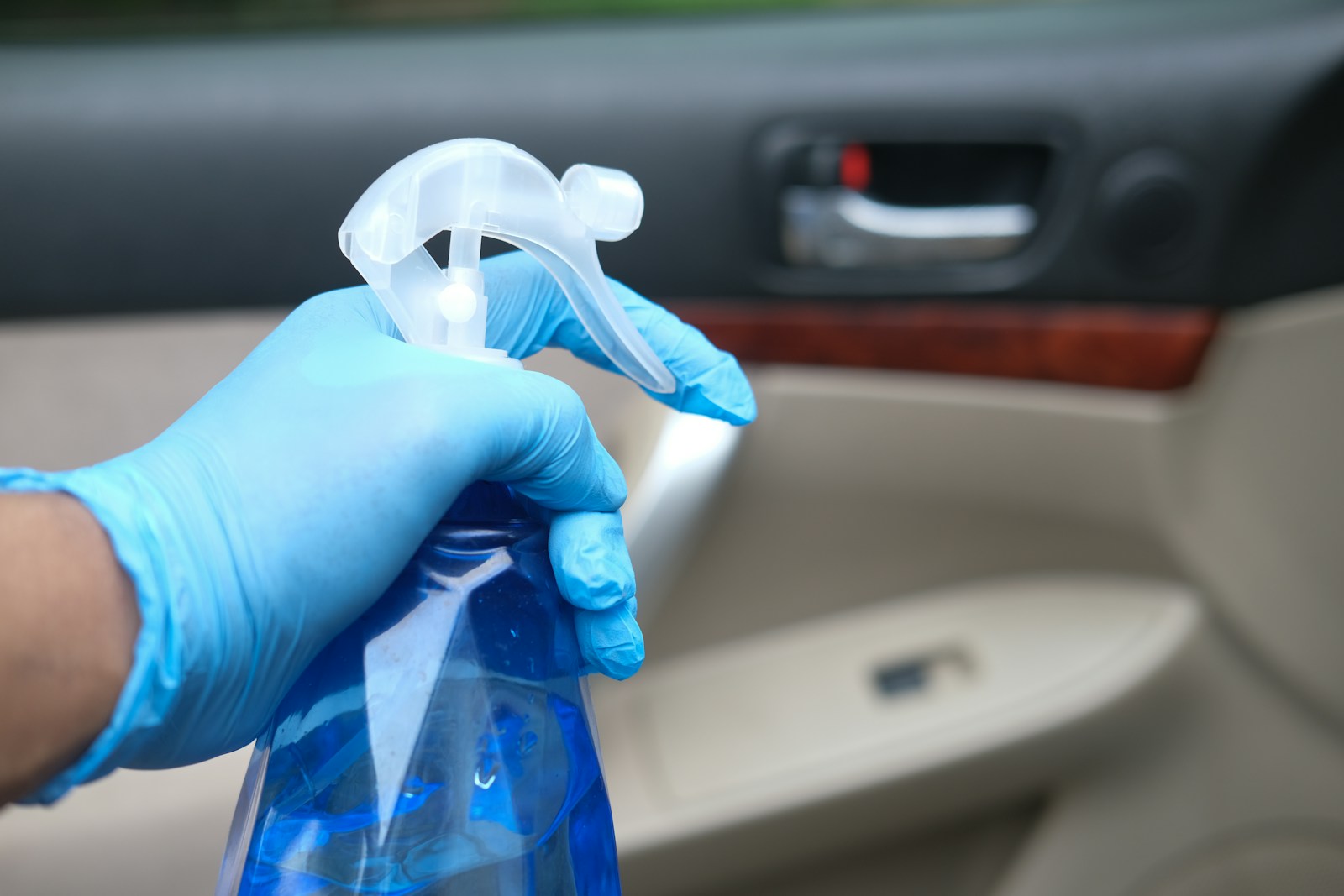 10 Car Cleaning Hacks Mechanics Secretly Use