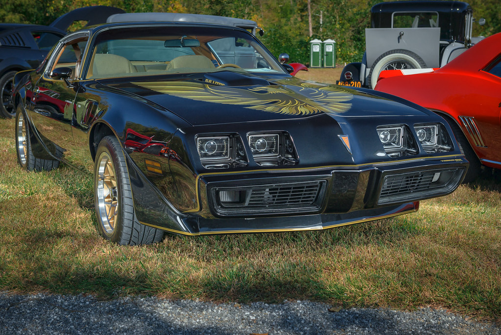 5 Old Cars That Still Smell Like Freedom