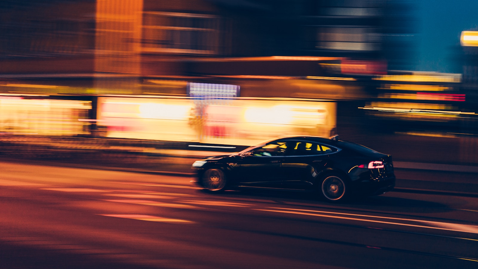 9 Myths About Electric Cars That Just Won’t Die