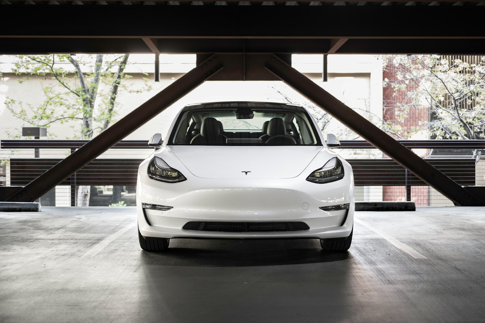 5 Electric Cars Drivers Say Aren’t Worth the Price Tag