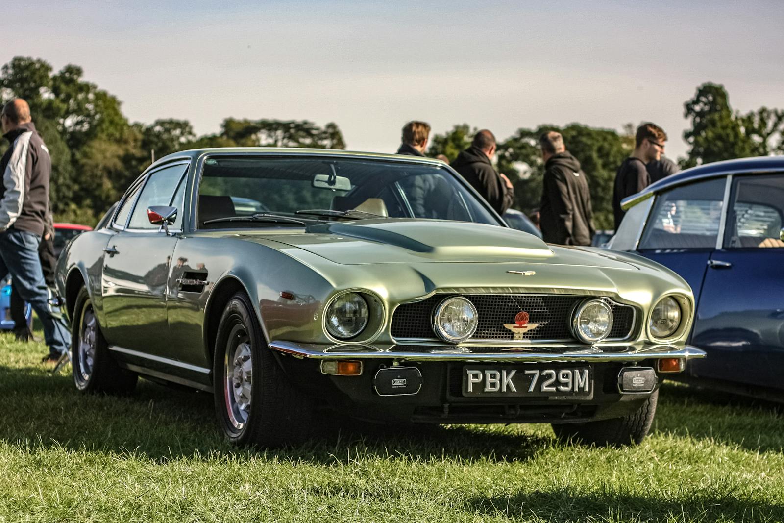 5 Classic Sports Cars That Still Outshine Modern Ones