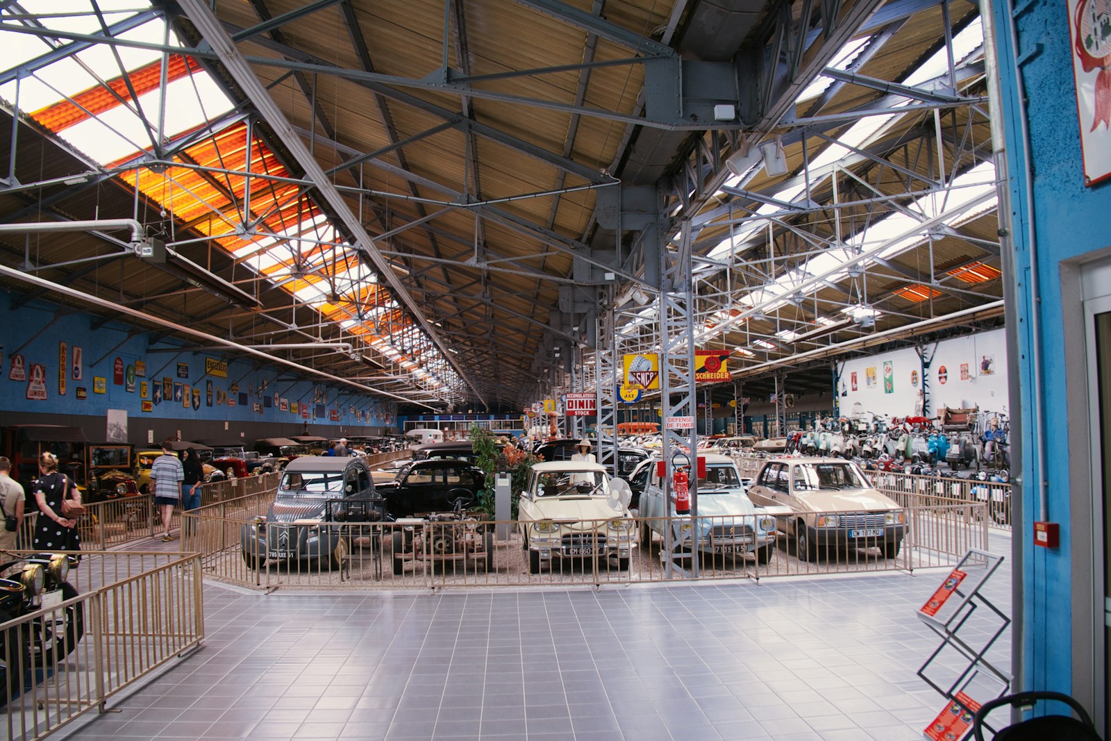 China Accuses Dutch of Prolonging Chip War That Threatens to Halt Car Factories