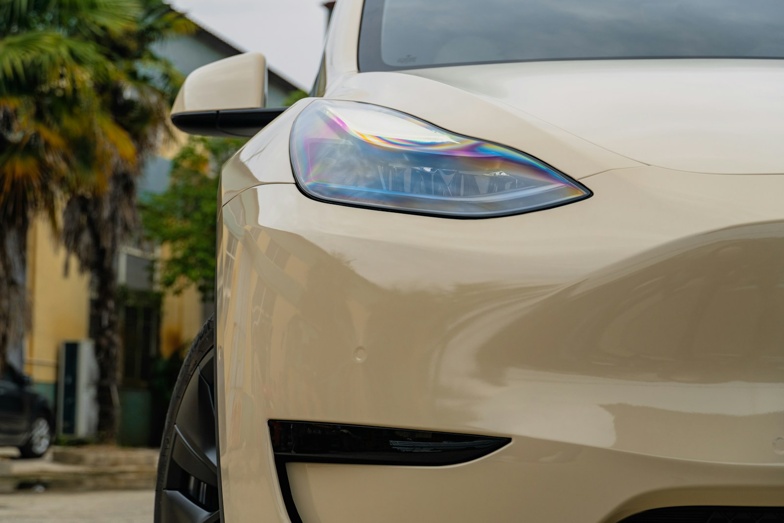 This Chinese EV Looks Uncomfortably Similar to a Bugatti One-Off