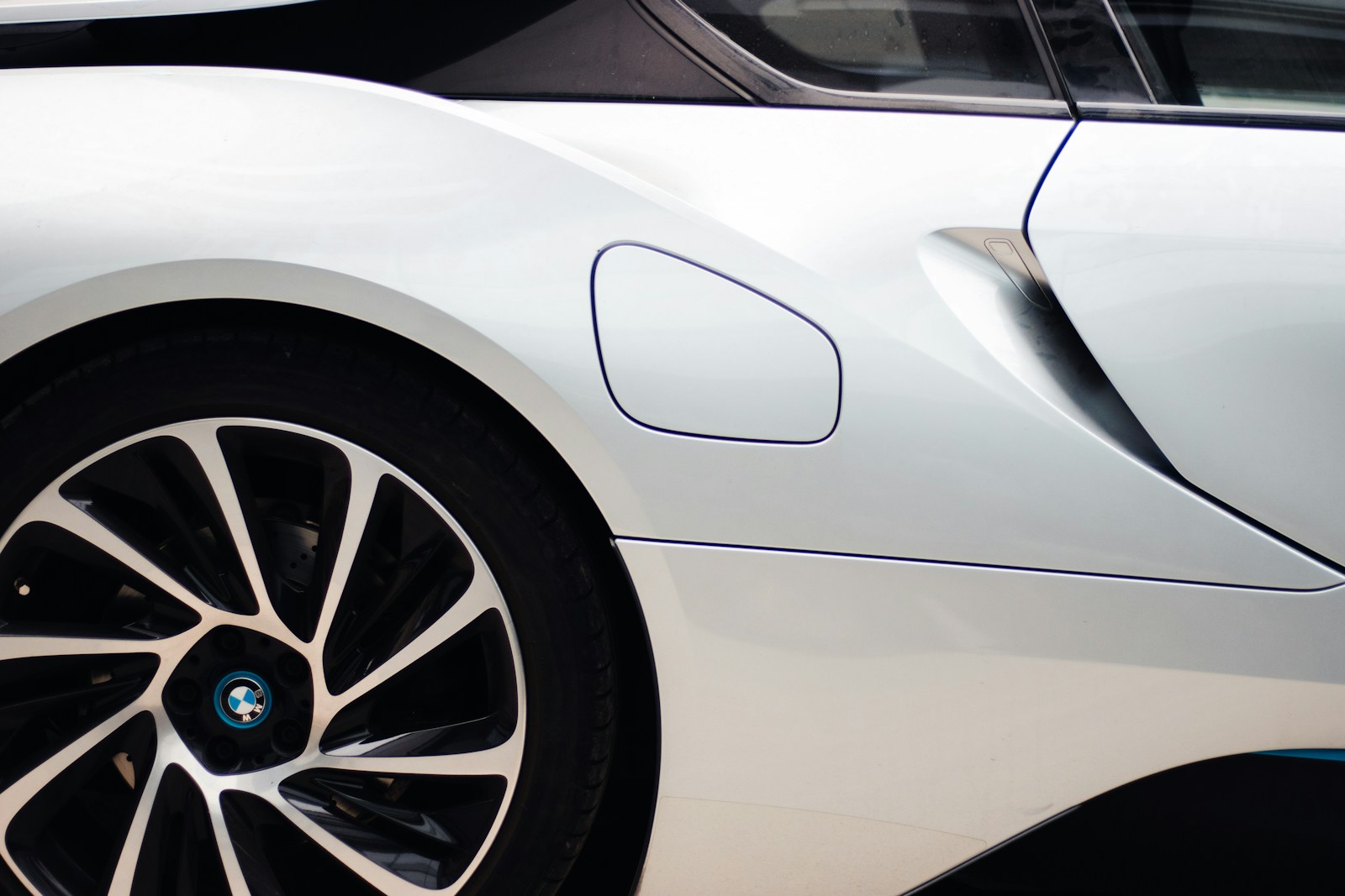 7 Hybrid SUVs That Are a Total Waste of Money