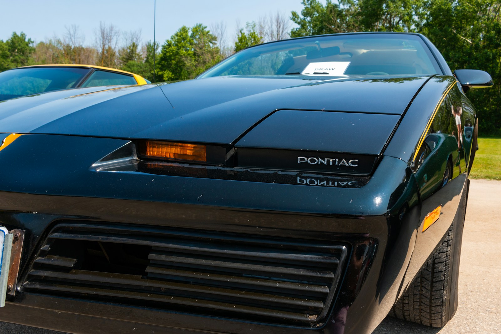 The First 200-MPH Production Car Used a Surprisingly Small Twin-Turbo V8