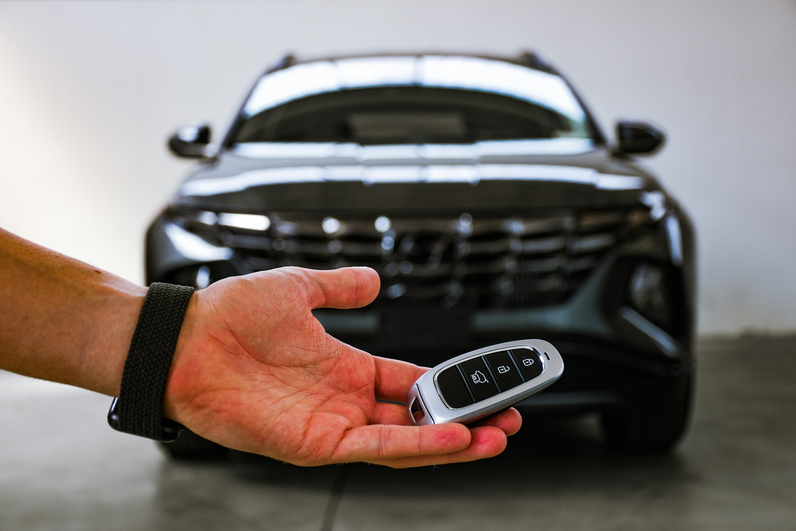 6 Secret Uses for Your Car Key Fob
