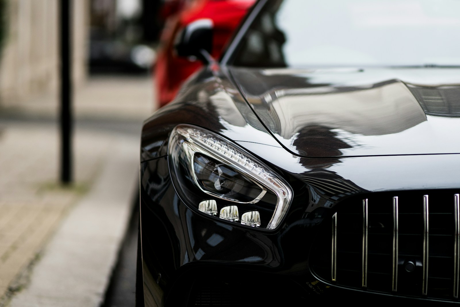 Drivers Say New Cars Are Built to Break — and the Comments Are Brutal