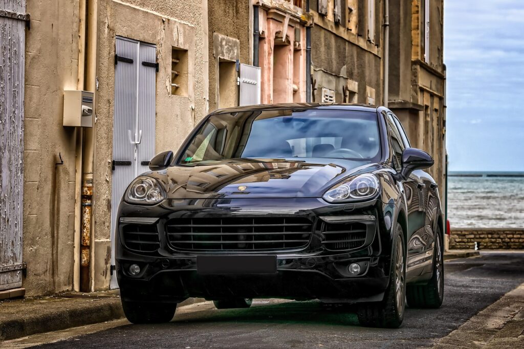 porsche, luxury, cayenne, suv, expensive, car wallpapers, vehicle, automobile, speedster, elegant, luxury car, nobel body, design, dynamics, car, sports car, road, black, athletic, beautiful