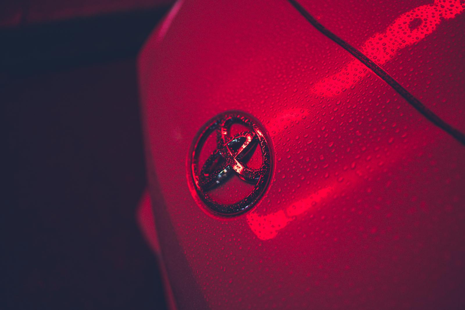 “I’m a Mechanic”: The Car Brands I Trust Most After Years Under the Hood — Casual Picks and Quick Reasons