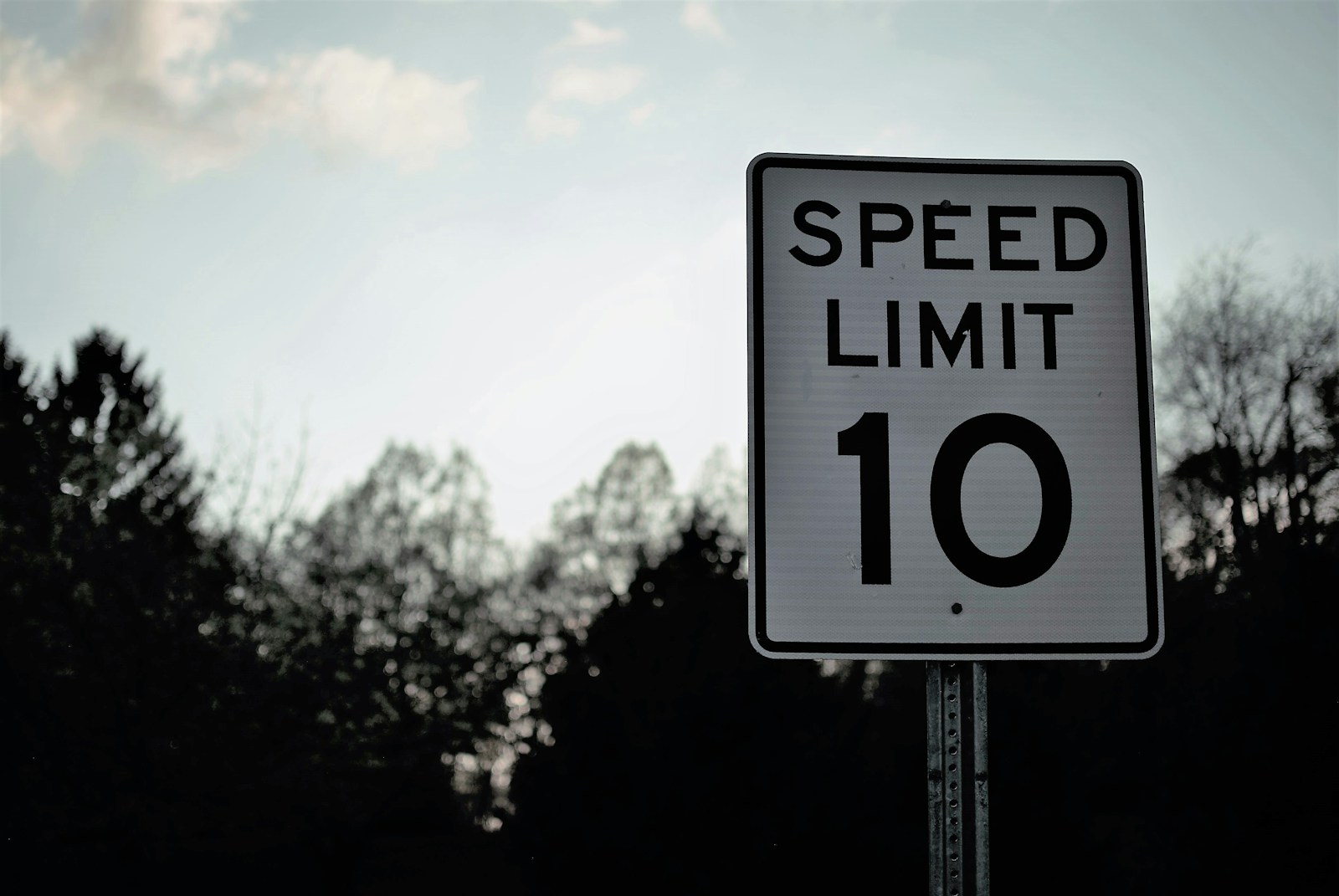 New 10 MPH Speed Limit Rule Sparks Backlash From Drivers