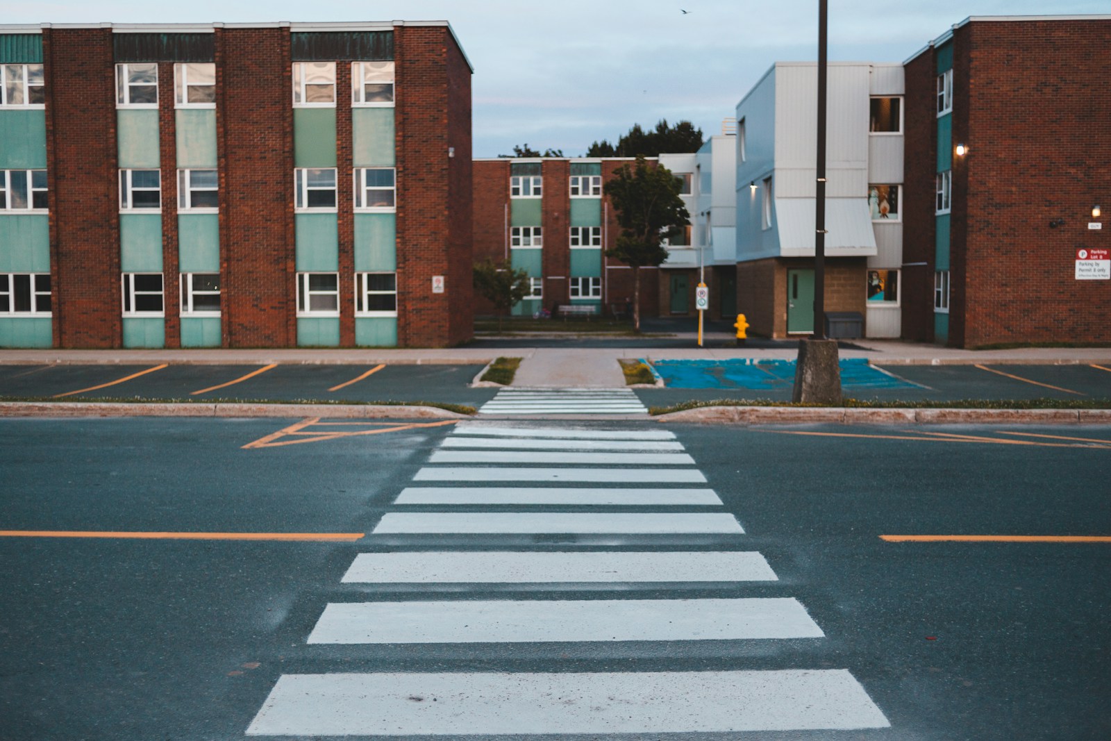 brown and white concrete building