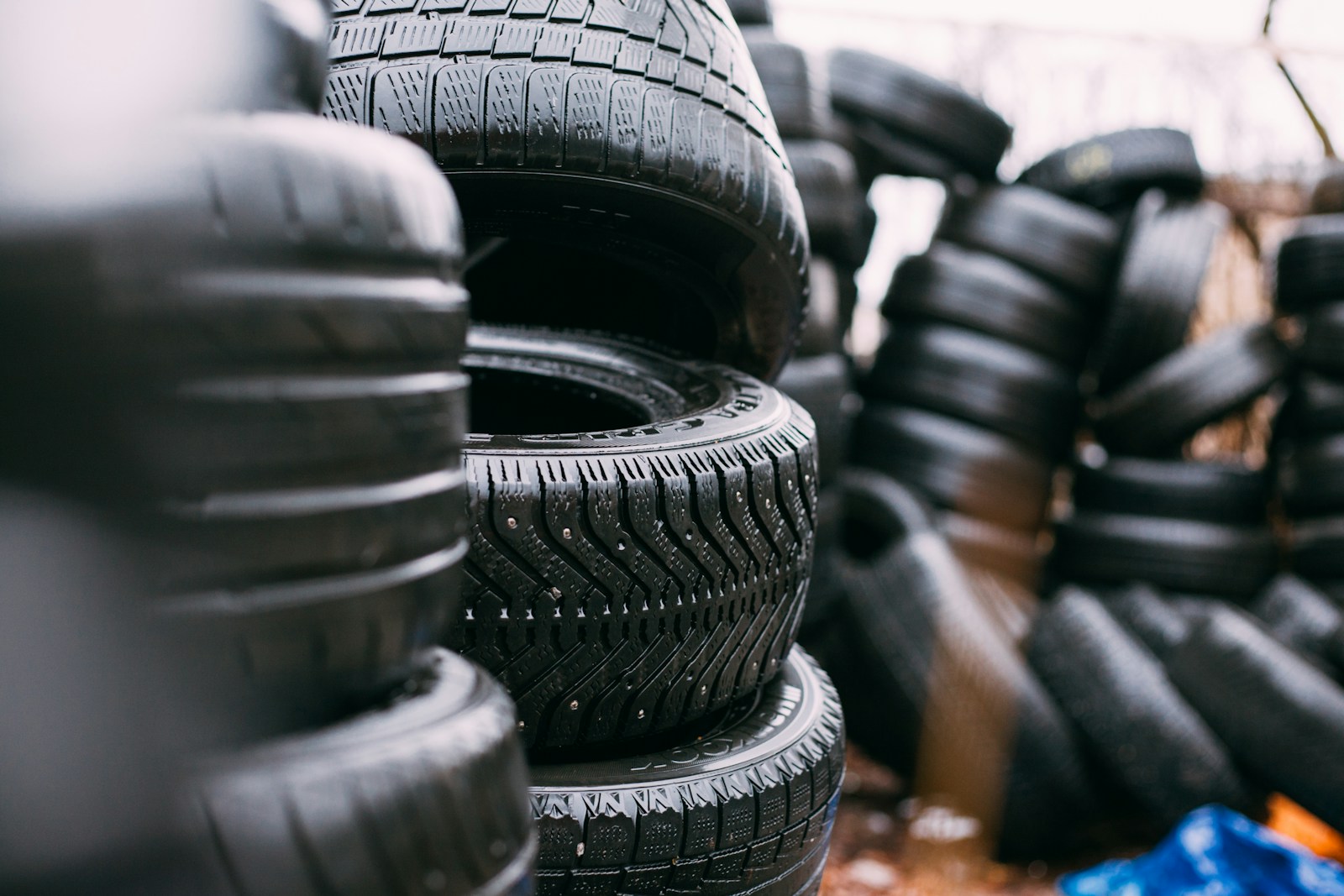 4 Budget Tires That Struggle Most in Emergency Stops
