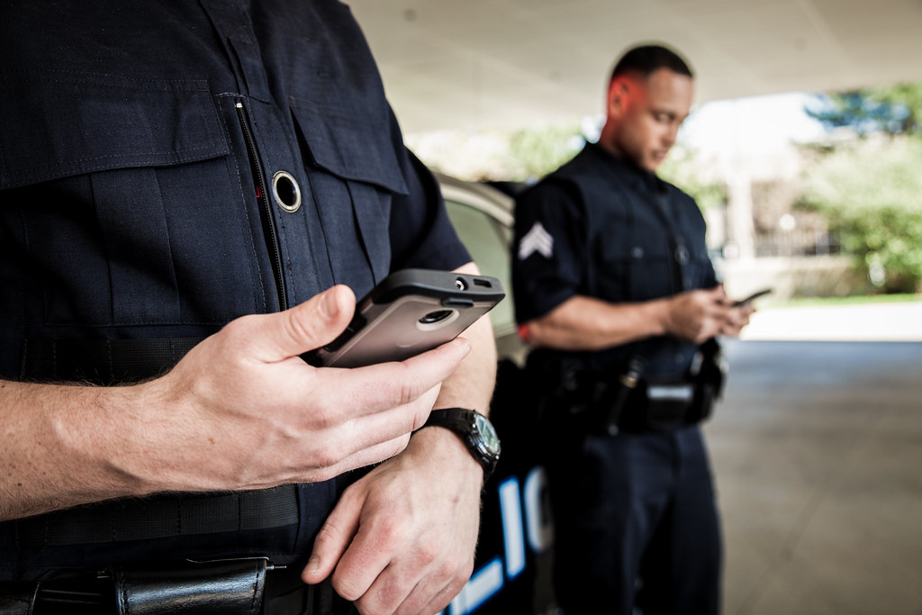 Police Bodycam Shows Road Rage Turning Into an Arrest in Under a Minute—and Drivers Are Caught Off Guard