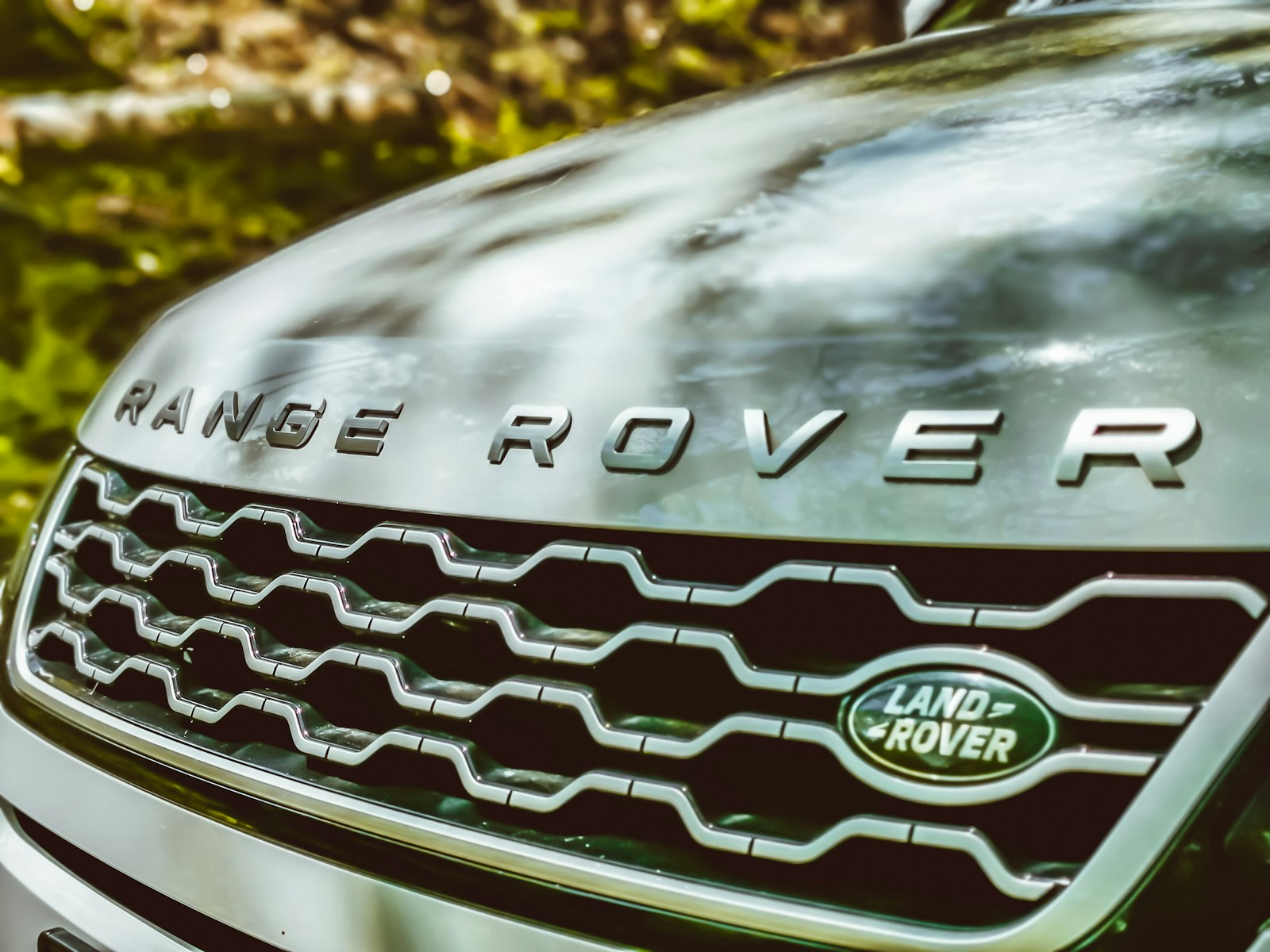 Range Rover’s First Electric SUV Is Getting a Complete Redesign — and the Interior Changes Are Raising Eyebrows