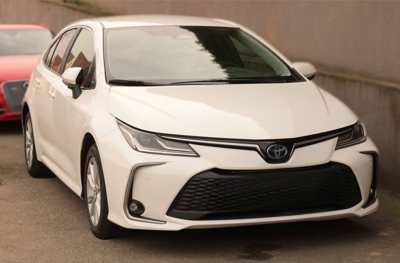 Buyer Says He Was Promised 2.9% APR on a New Toyota Camry, Then the Dealer Added a $3000 Catch and Now He Feels Misled