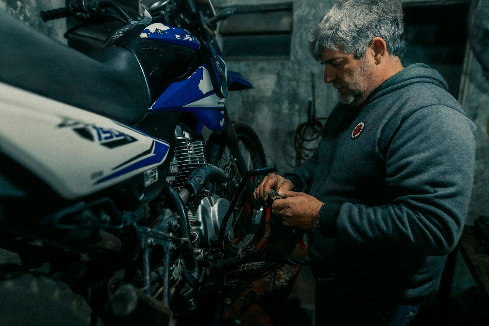 A Teen Says His Dad Promised To Help Him Buy A First Car, Then Used The Money For His Own Midlife Crisis Motorcycle Instead