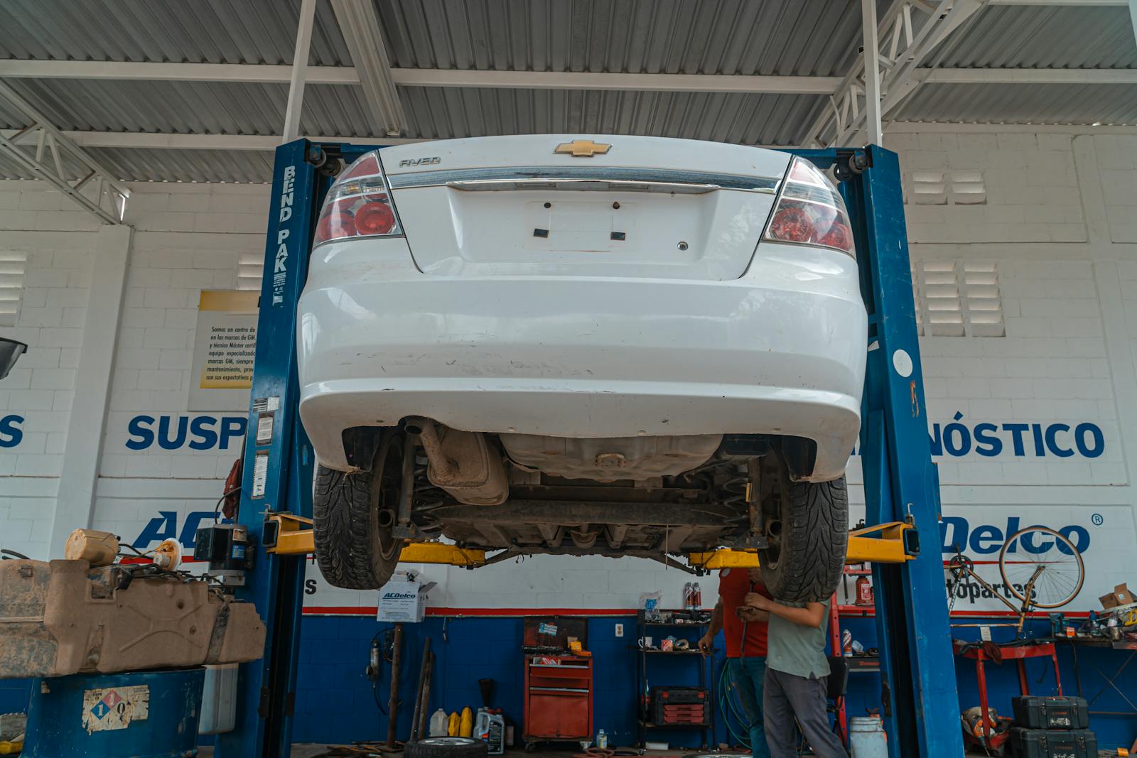 A Driver Says The Shop Kept Swearing The Problem Was Minor, But The Car Smelled Worse Every Day Until The Real Damage Was Impossible To Hide
