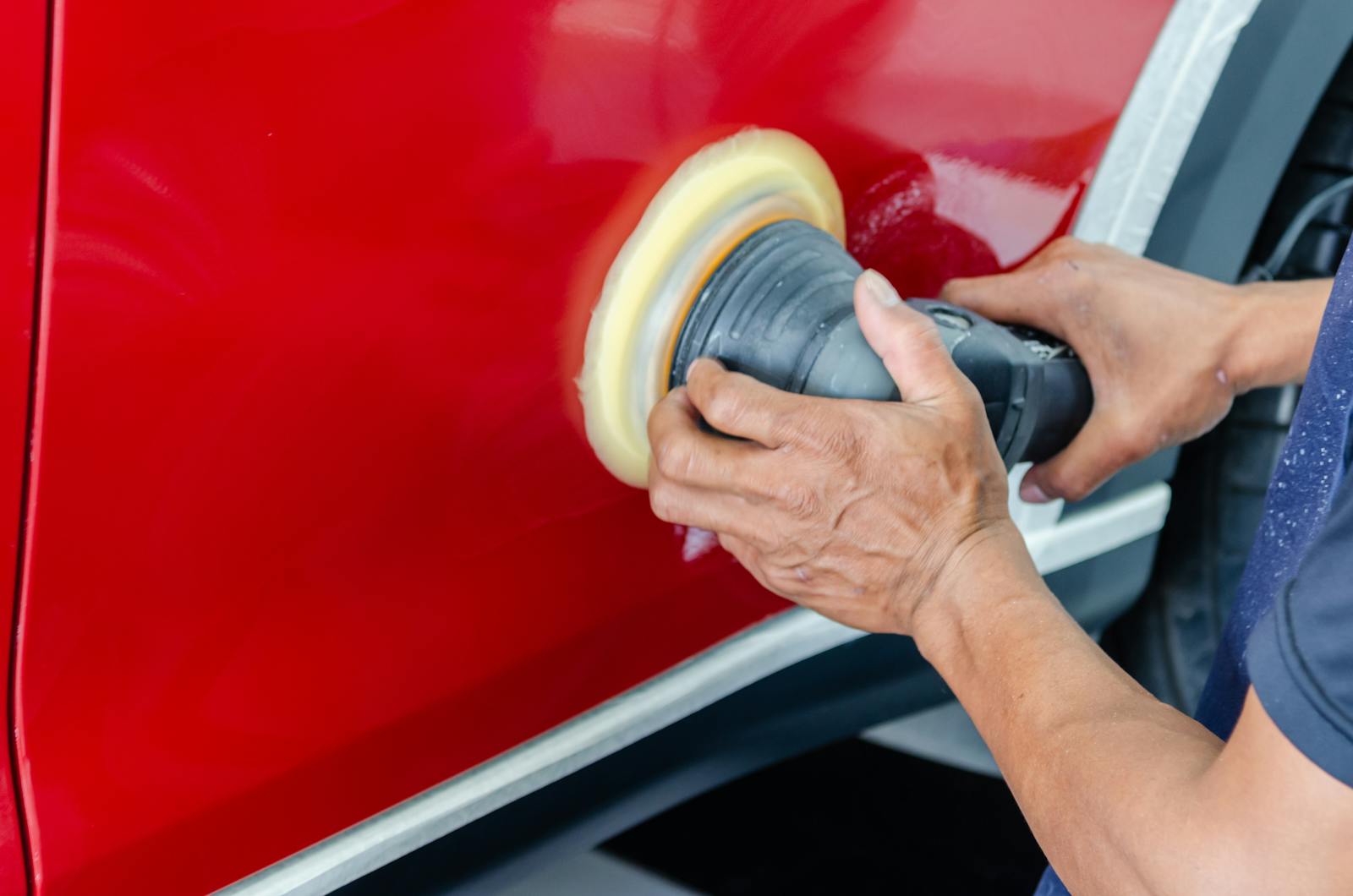 Woman Says The Body Shop Promised Her Car Would Look New Again, But The Color Match Was So Bad Strangers Kept Asking What Happened