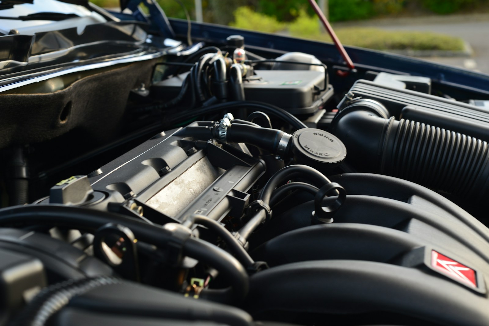 Buyer Says a Seller Brought a Freshly Warmed Up Engine to the Meet Up So He Wouldn’t Hear the Cold Start Knock