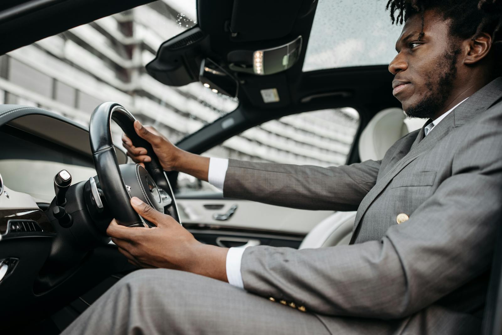 A Man Says A Dealer Worker Took His Car On A “Test Drive,” Crashed It, And Then Let Him Discover The Truth Piece By Piece
