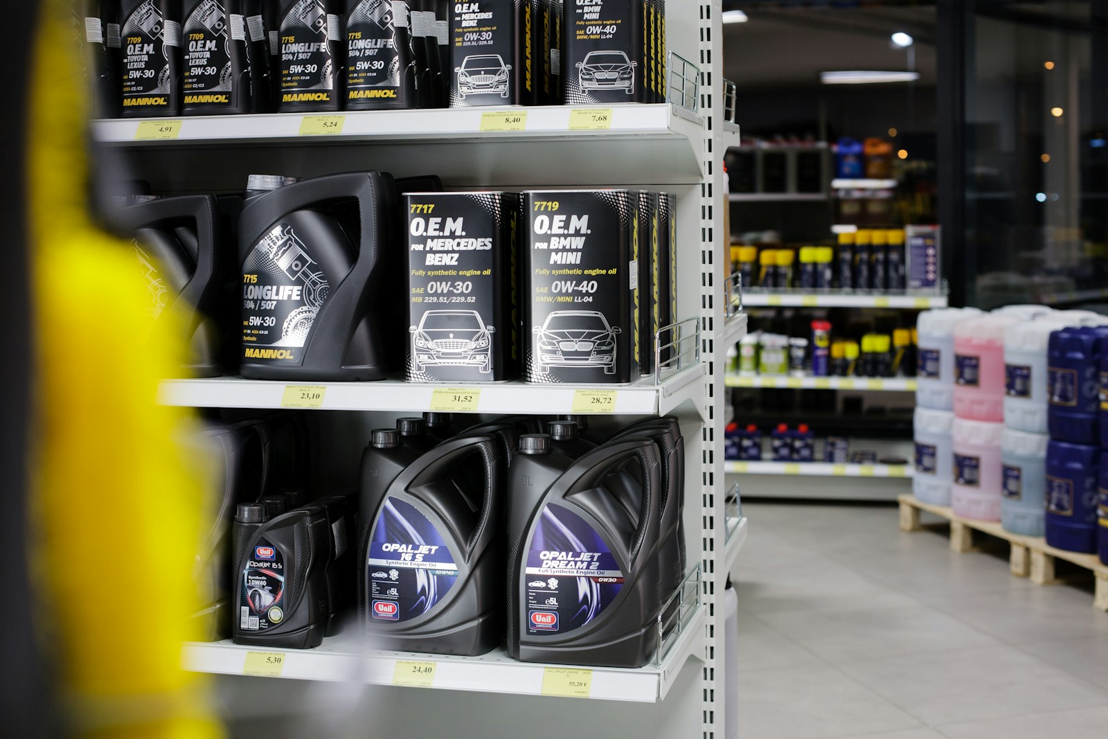 If You’re Using These 6 Cheap Oils, Your Engine Could Pay the Price Later