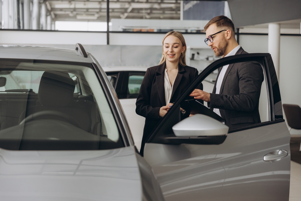 Woman Says The Dealership Lost Her Keys, Damaged Her Car, And Still Tried To Hand Her A Bill Like She Owed Them For The Experience