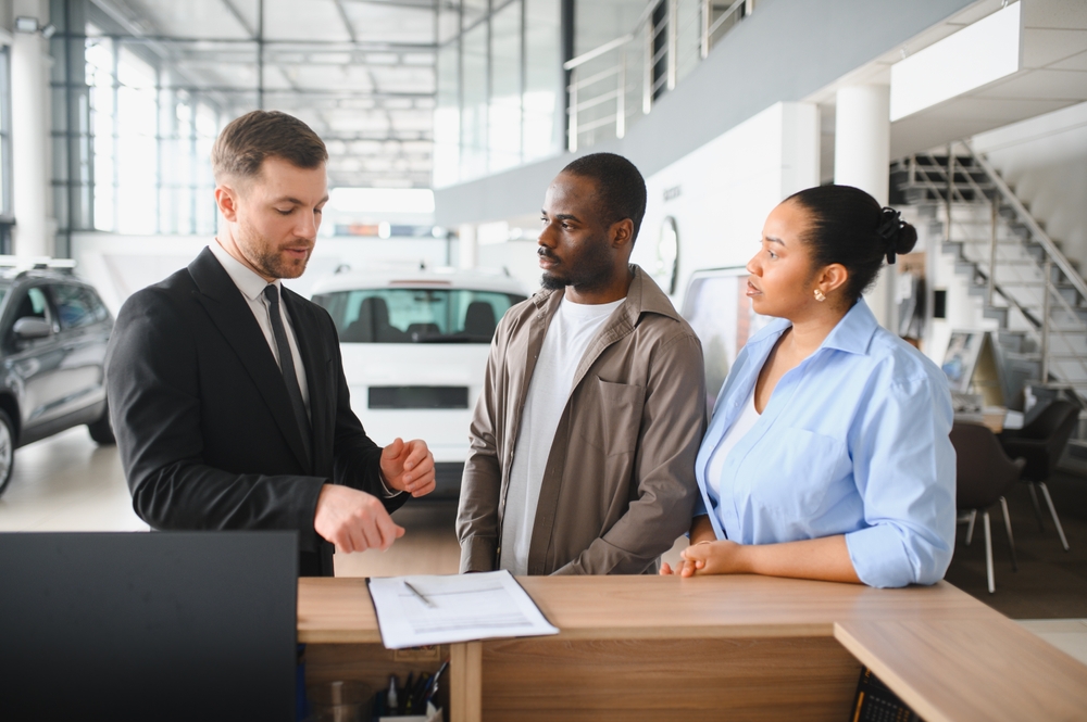 7 Common Dealership Scams That Still Catch Buyers Off Guard Today