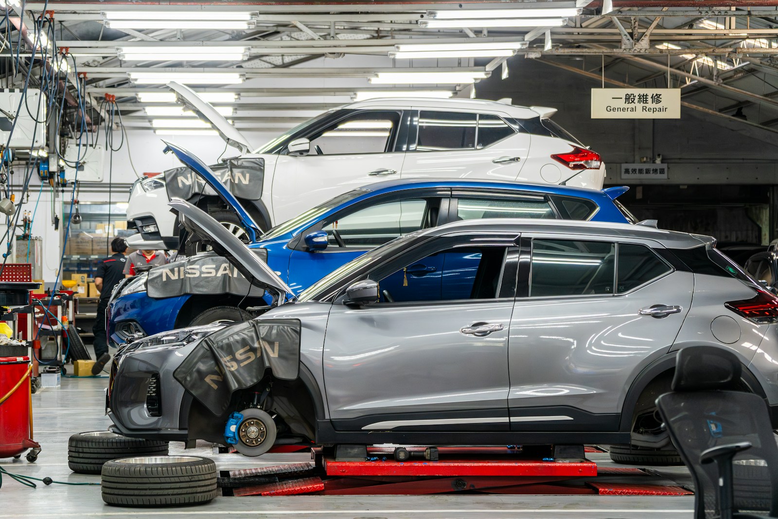 Beginner Drivers Are Learning These Mechanic Tricks the Hard Way After Making Simple Mistakes