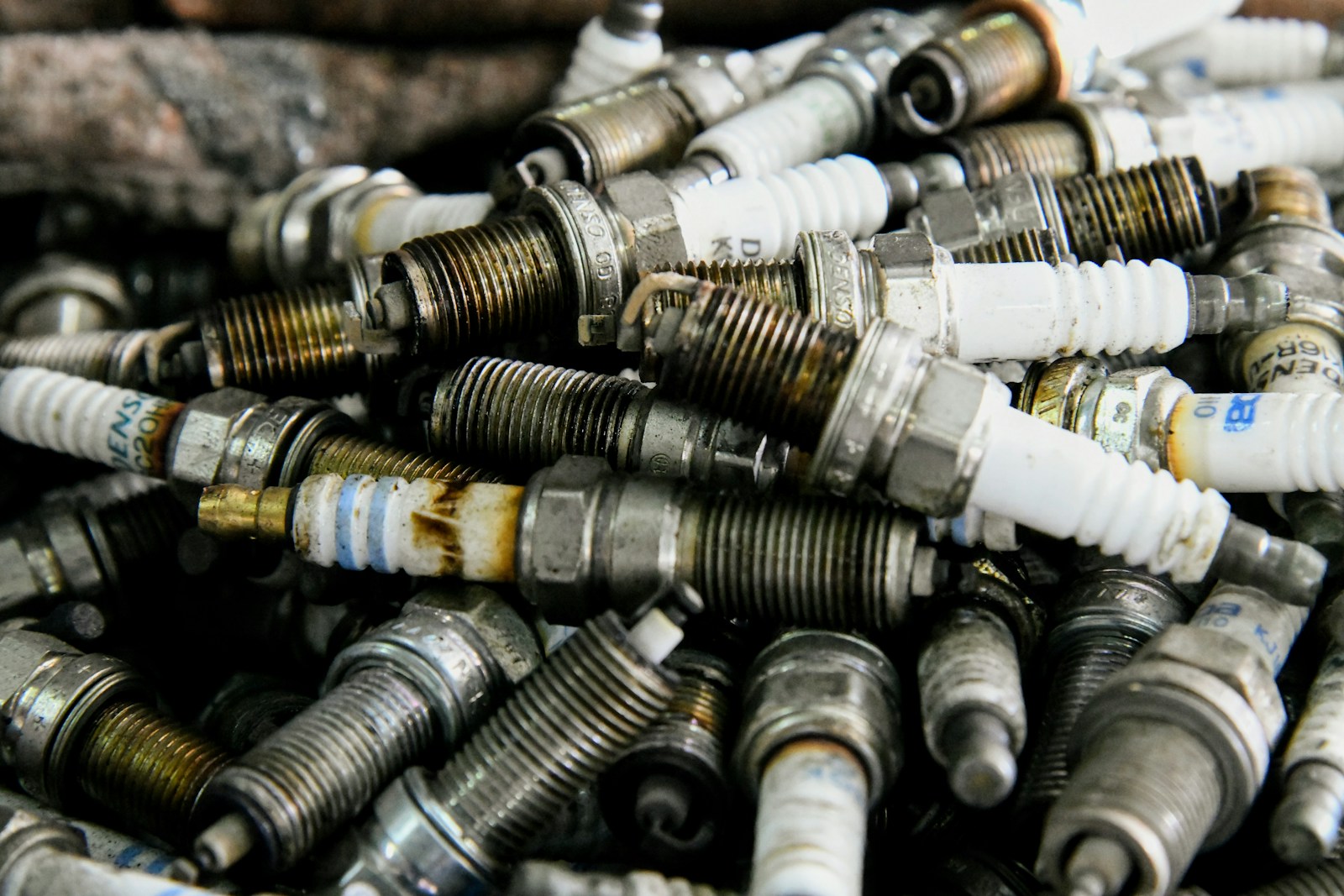 Apprentice Cross-Threaded the Spark Plug on a $90,000 Porsche 911 and Tried to Hide It With JB Weld — The Service Manager Found Out When the Car Came Back Misfiring