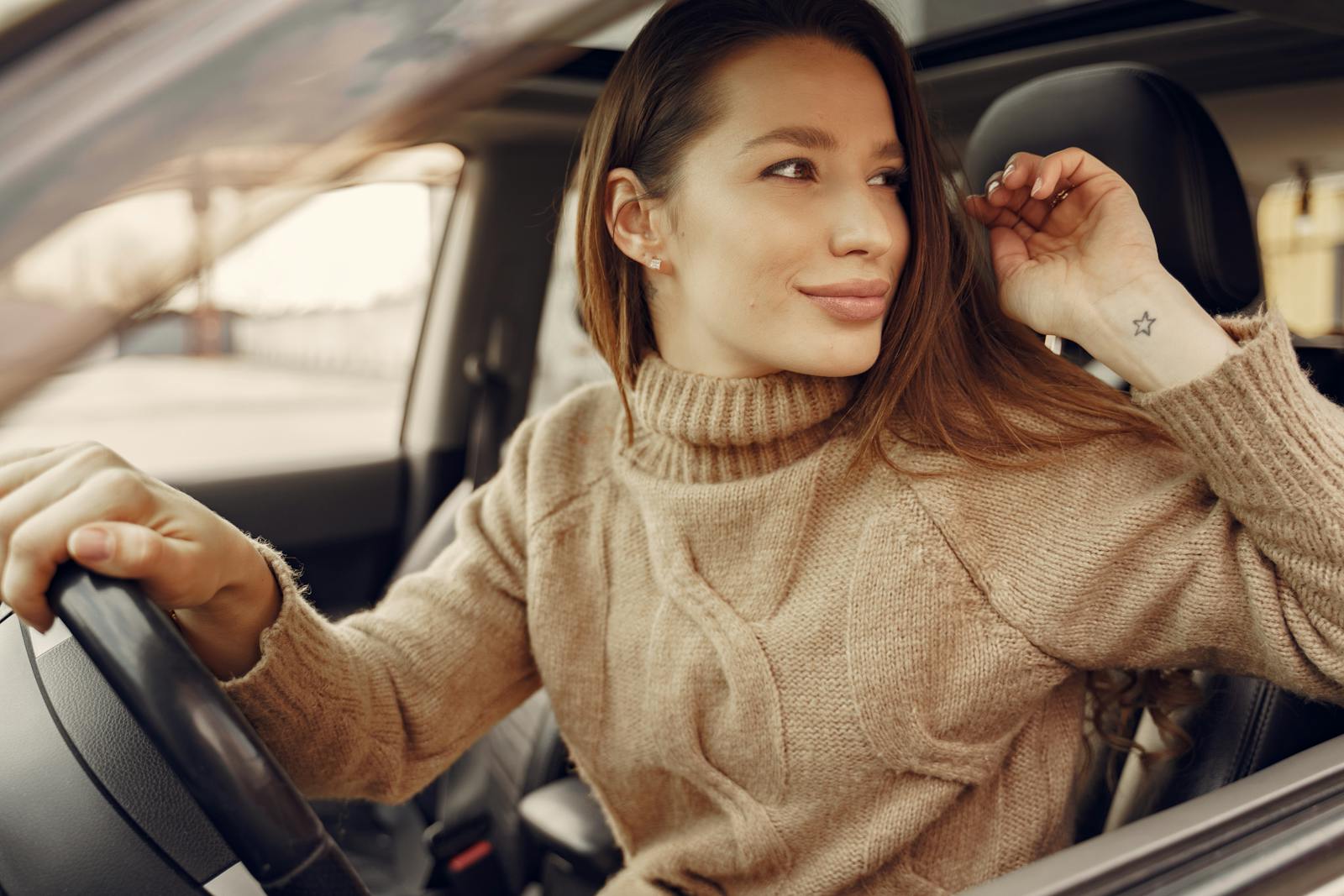 Woman Says Her Dad Sold Her Car To “Teach Responsibility,” Then Still Expected Her To Drive Her Siblings To School