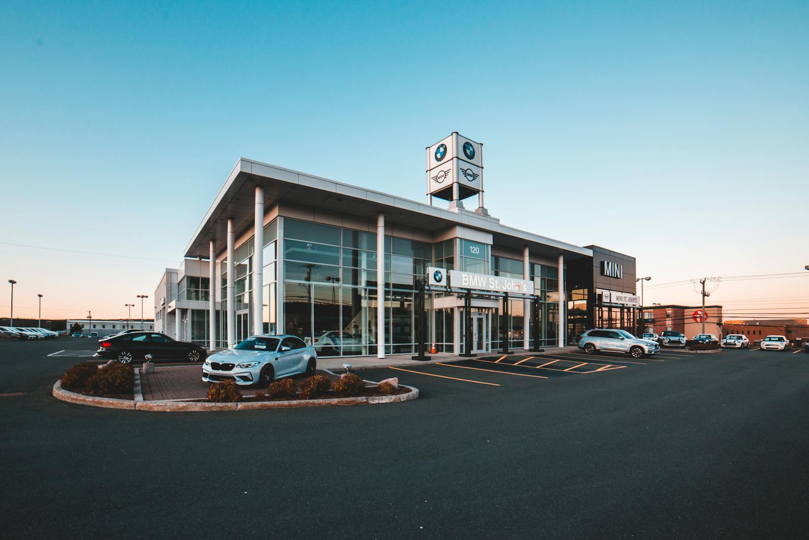 Dealership Manager Refused to Honor the Internet Price After He’d Driven 5 Hours With His Disabled Mother — Her Caregiver Recorded the Whole Conversation on Her iPad