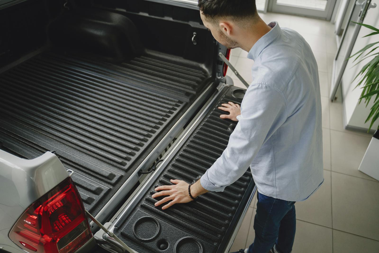 Husband Trades In His Wife’s Paid-Off SUV For A Truck He Wanted, Then Says She Should Be Happy Because “It’s For The Family”