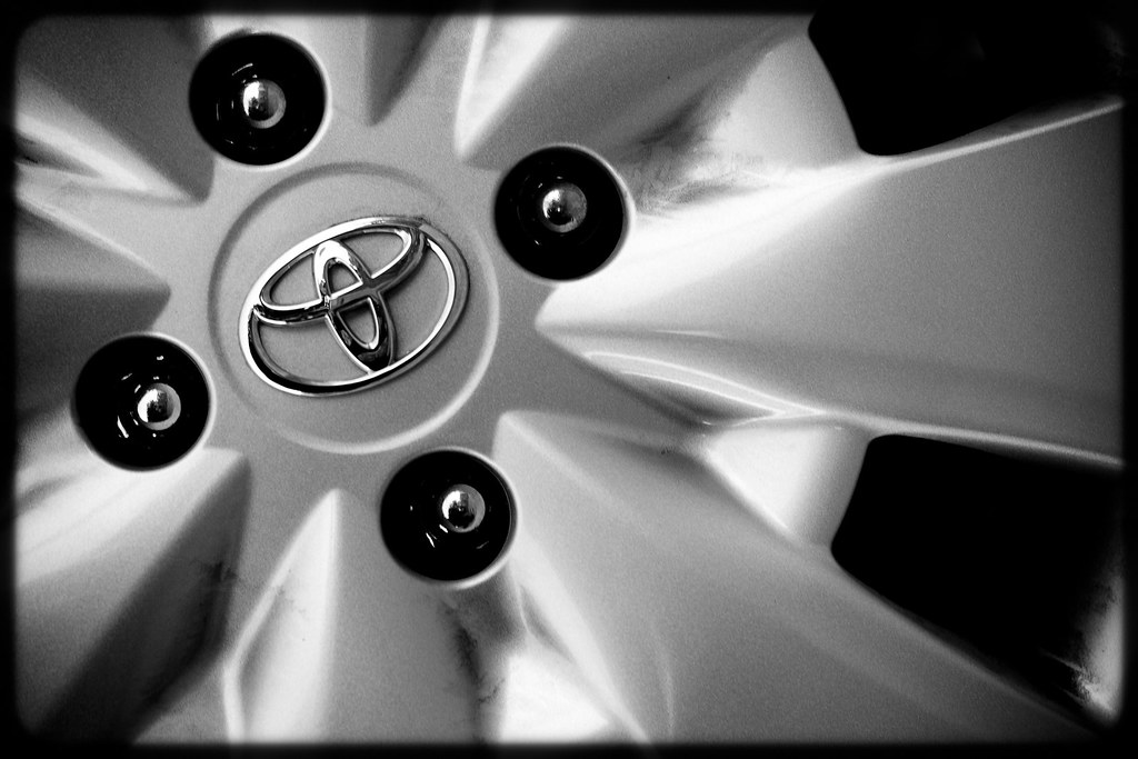 Customer Brought His Camry in Saying It “Just Felt Off” — The Tech Found Three of Five Lug Nuts Missing on the Front Driver Side From the Last Tire Rotation