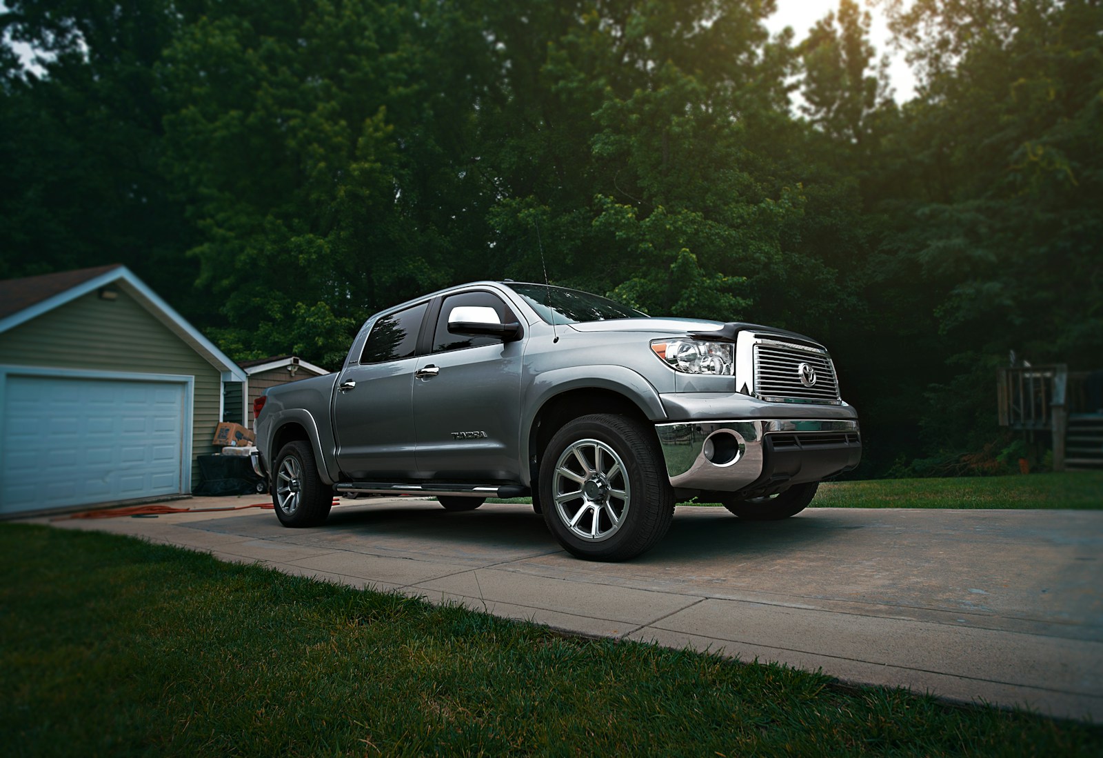 Buyer Picking Up His Pickup Saw the Bed Had a Dent the Window Sticker Didn’t Show — The Service Manager Said the Truck Had Been “Lot Damaged” and Charged Him a Detail Fee on Top