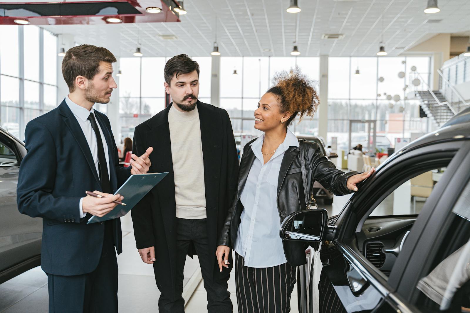 First-Time Buyer Got Called About a Loan She Never Signed For — The Dealership Had Forged Her Father’s Signature