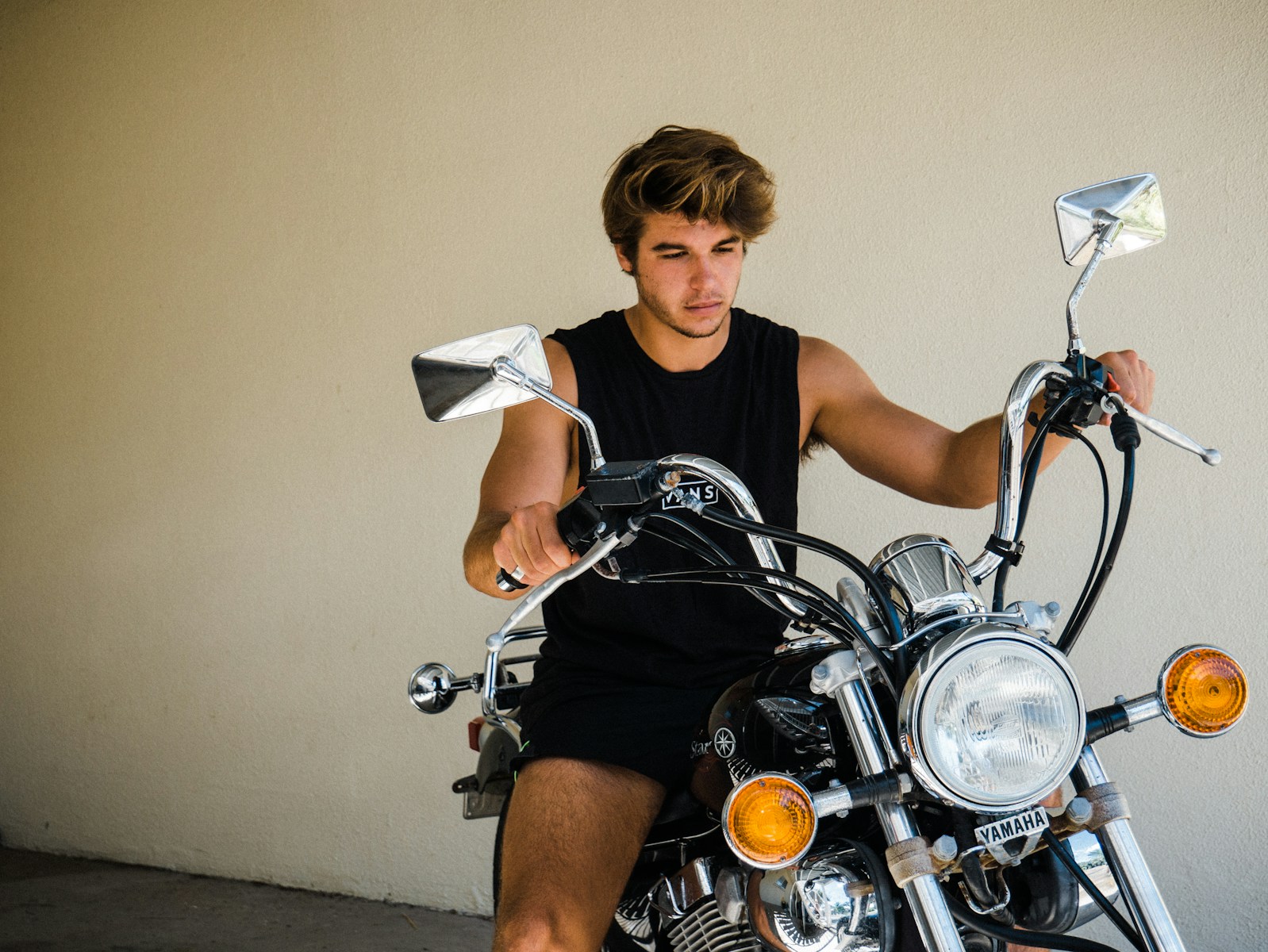Man’s Friend Crashes His Motorcycle, Hides It In A Garage, Then Pretends He Has “No Idea” Why Insurance Is Calling