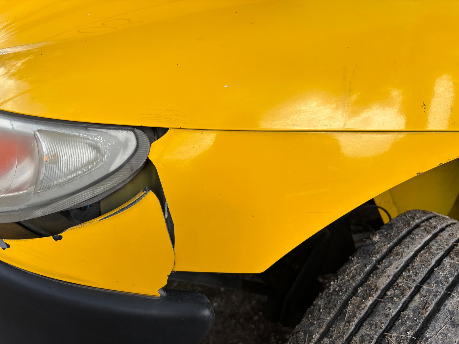 Buyer Says The Car Looked Perfect In Photos, Then It Arrived With Scratches, Warning Lights, And A Smell Nobody Mentioned