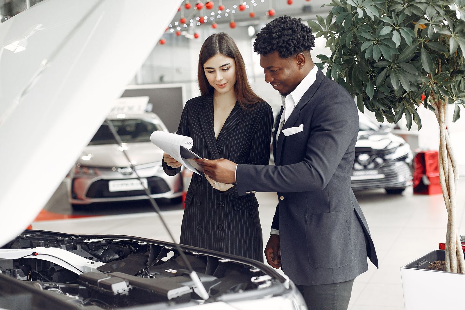 Dealer Sells A Car With A Temporary Tag, Then Weeks Later The Buyer Finds Out They Never Had The Title In Hand