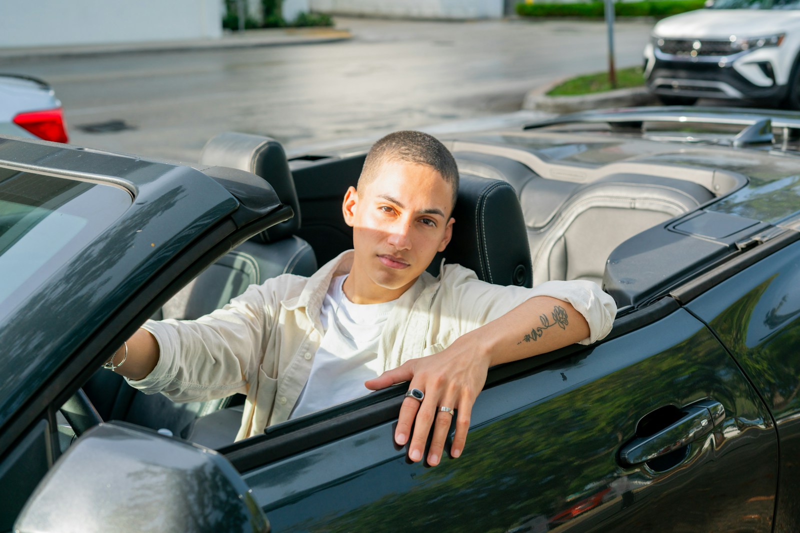 Dad Gives His Son A Car For Graduation, Then Demands It Back When The Teen Refuses To Drive His Younger Siblings Everywhere