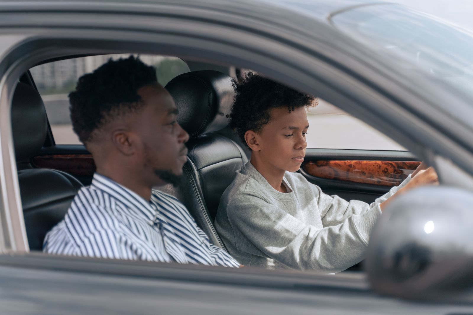 Dad Buys Son A Car With A Manual Transmission To “Teach Responsibility,” Then Mocks Him For Stalling And Refuses To Let Him Practice