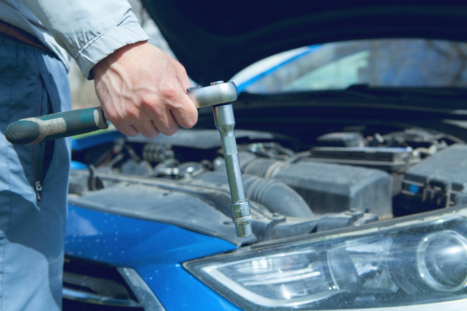 Driver Says Her Mechanic Dismissed Her Concerns For Months, Then The Engine Failed Exactly Like She Warned It Would