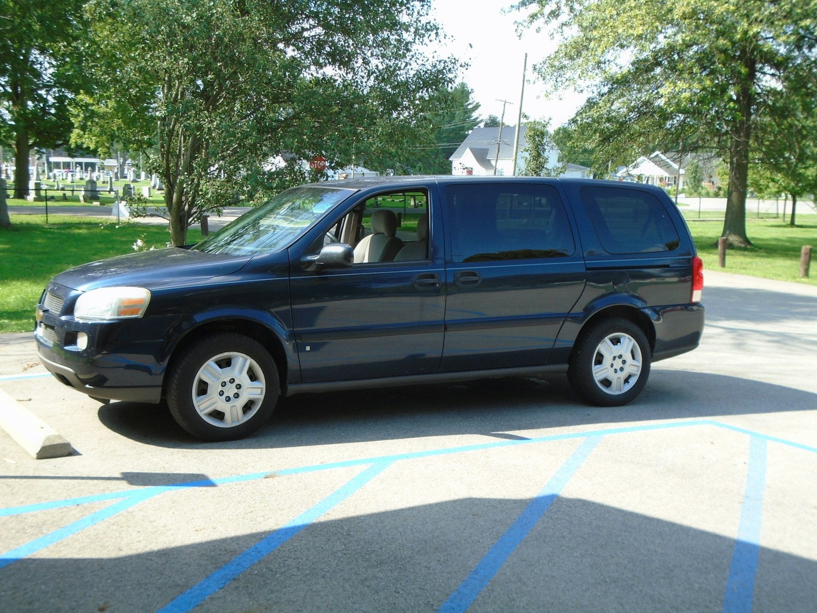 Used Car Lot Sells A Minivan With A Hidden Kill Switch, Then It Shuts Off In Traffic With Kids Inside