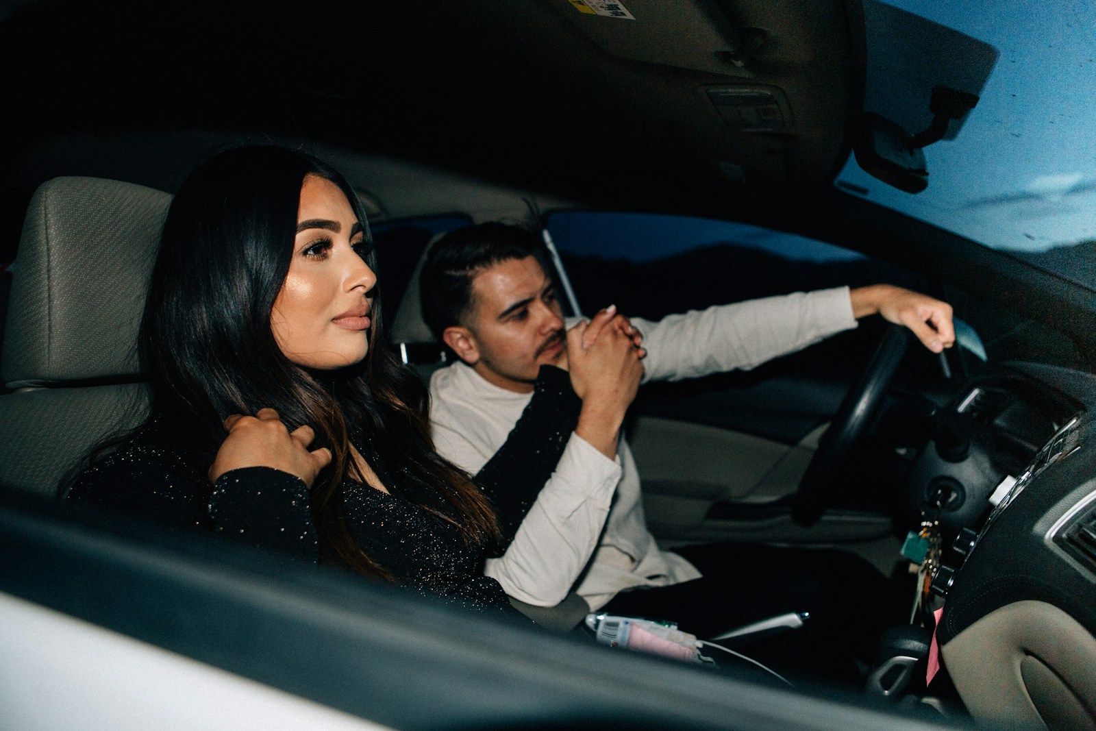My Boyfriend Borrowed My Car For Work, Then My Dashcam Showed Him Using It To Pick Up The Woman He Said Was “Just A Friend”