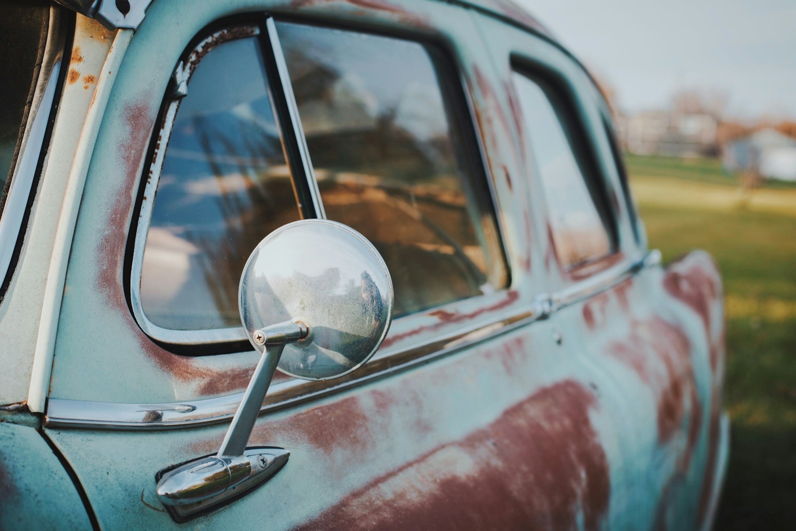 My Wife Secretly Listed My Late Father’s Car For Sale, Then Got Mad When I Refused A Full-Price Offer That Could Pay For Her Vacation