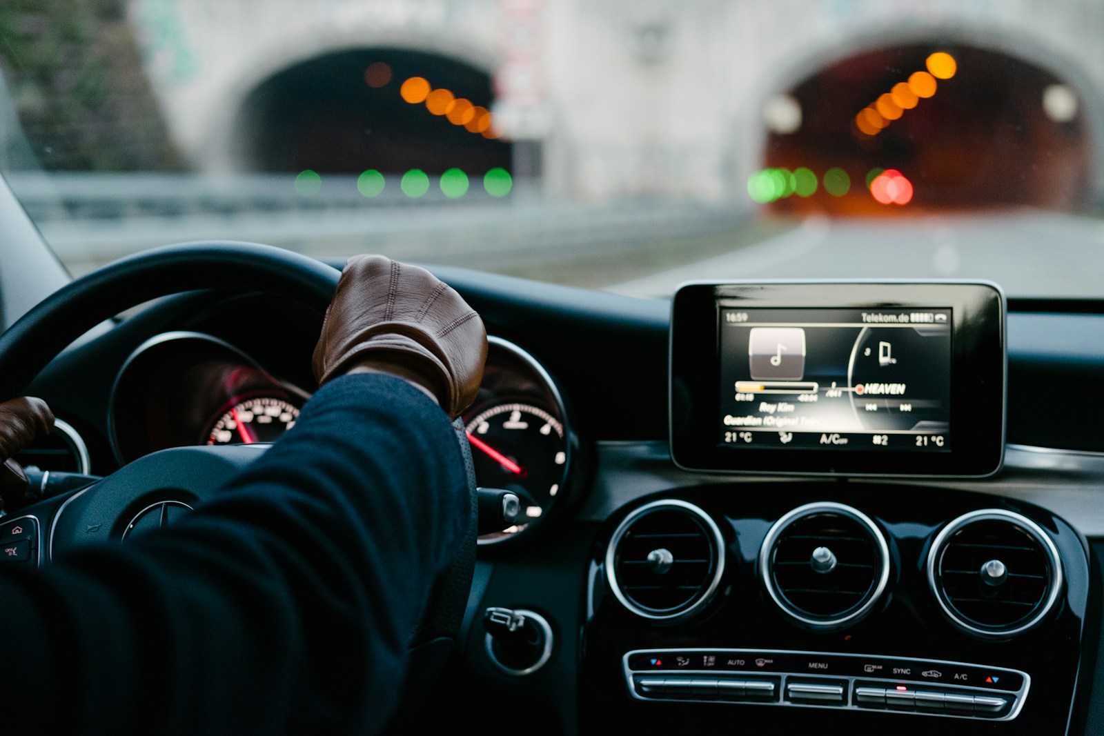 Mom Lets Her New Boyfriend Drive Her Son’s Car Without Permission, Then Acts Shocked When He Refuses To Hand Over The Keys Again