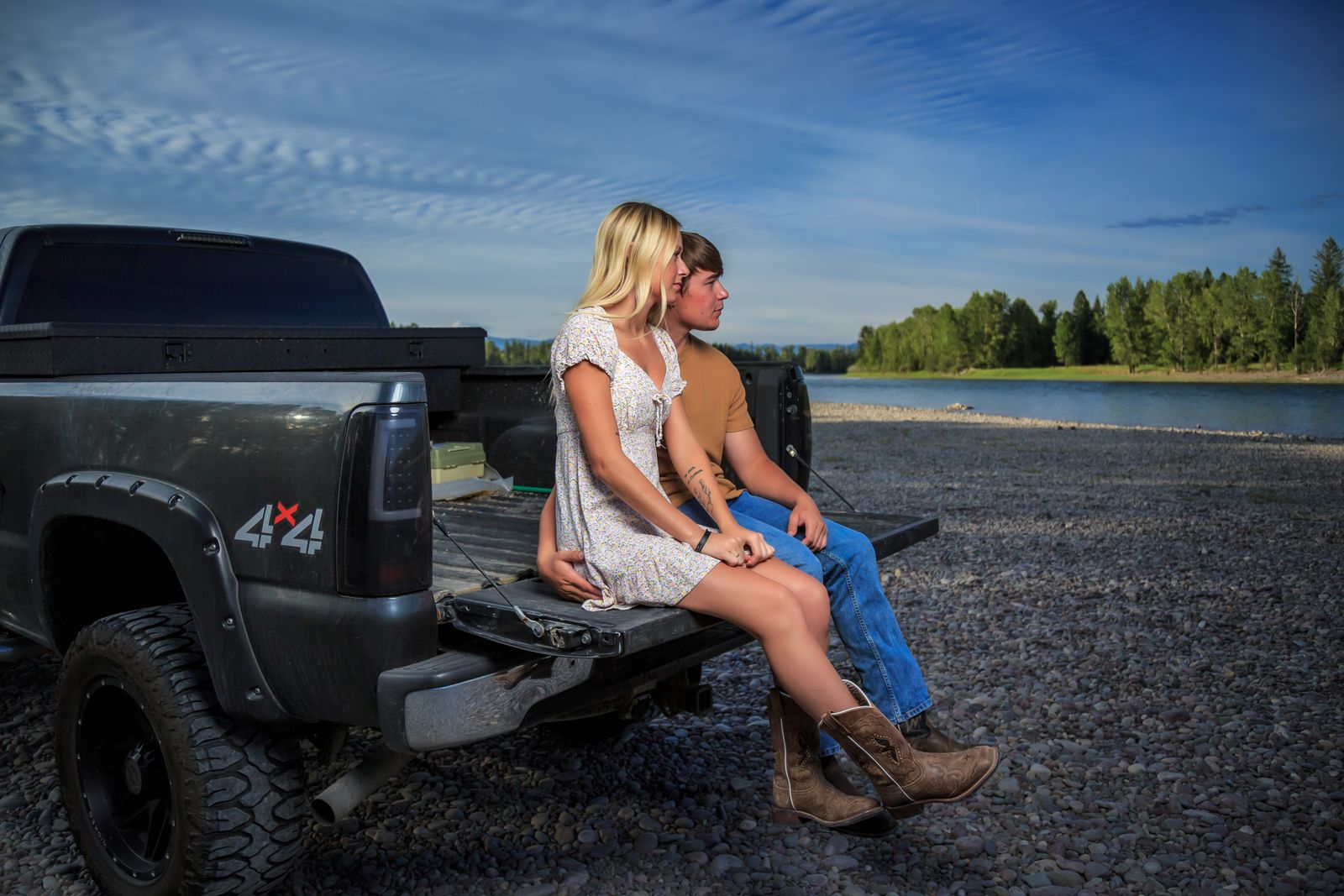 Woman Found A Motel Receipt In Her Husband’s Truck, Then The GPS History Gave Her Every Stop He Swore Never Happened